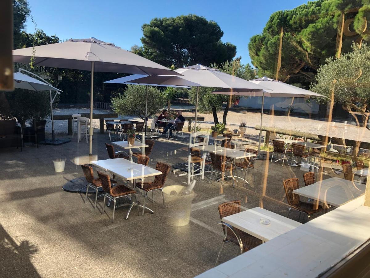 Hotel Restaurant La Plage 포르-생-루이-뒤-론 외부 사진
